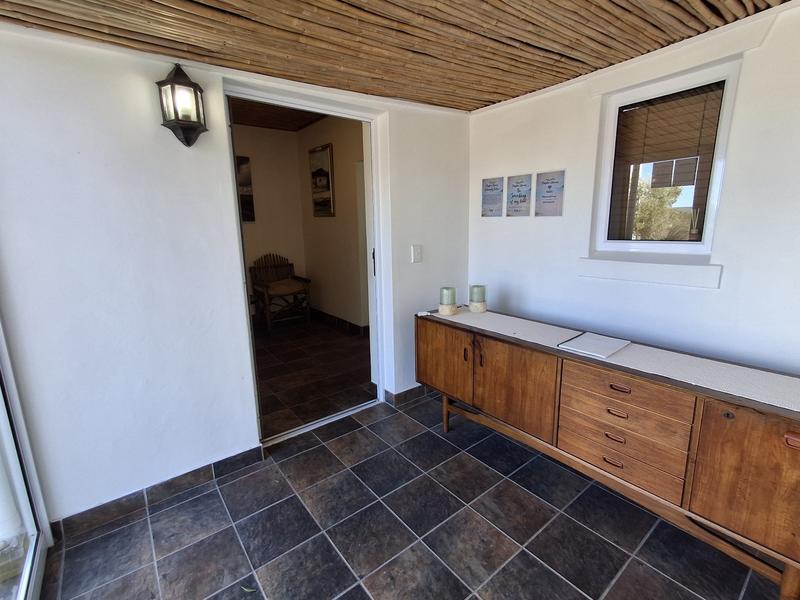 6 Bedroom Property for Sale in Duyker Eiland Western Cape